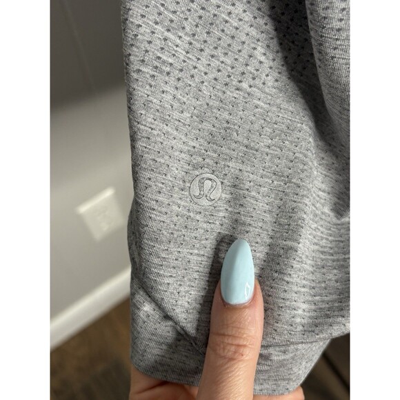 Lululemon Metal Vent Tech Polo Shirt Mens XL Gray Lightweight Collared Golf - Picture 4 of 7